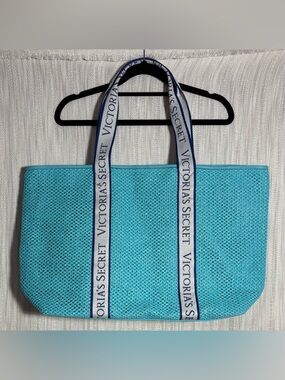 Victoria’s Secret Bombshell Isle Crochet Straw Tote Bag Aqua Blue